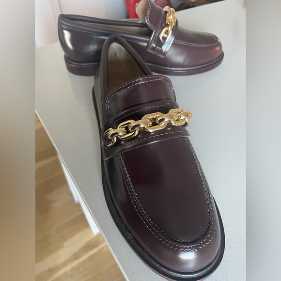 SCHUTZ dark chocolate real leather loafers/flats brand new with the tag and box. - Picture 4 of 5